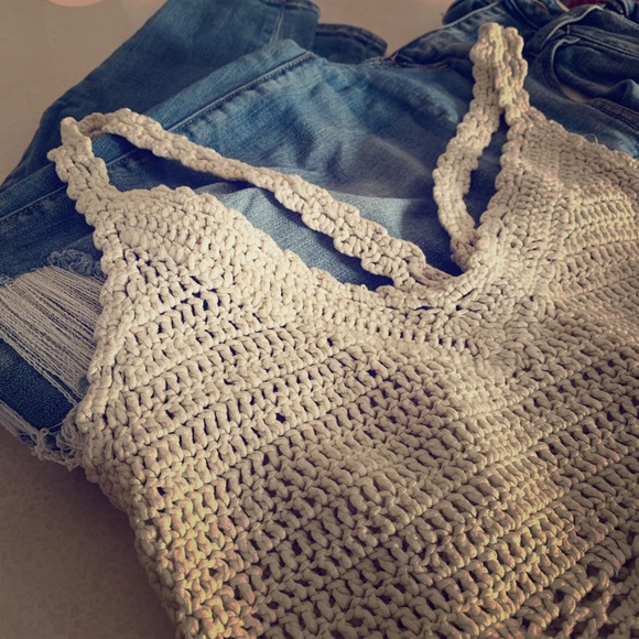 Garage Tops - Crochet/Knitted V-Neck Crop Top